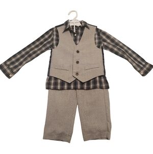 Like New Boy's Izod 3 Piece Dress Outfit Size 4T